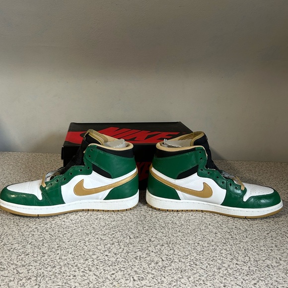 Jordan 1 High Celtics - Picture 6 of 8